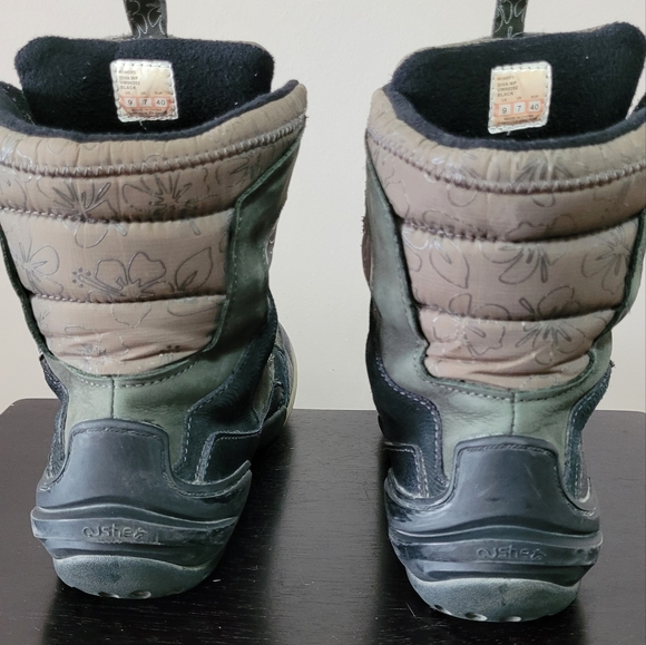 **Very Rare** Women's Cushe Diva boots size 9 - run small - Picture 5 of 8